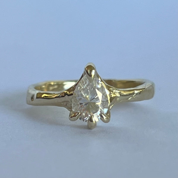 Treasure Moissanite Ring