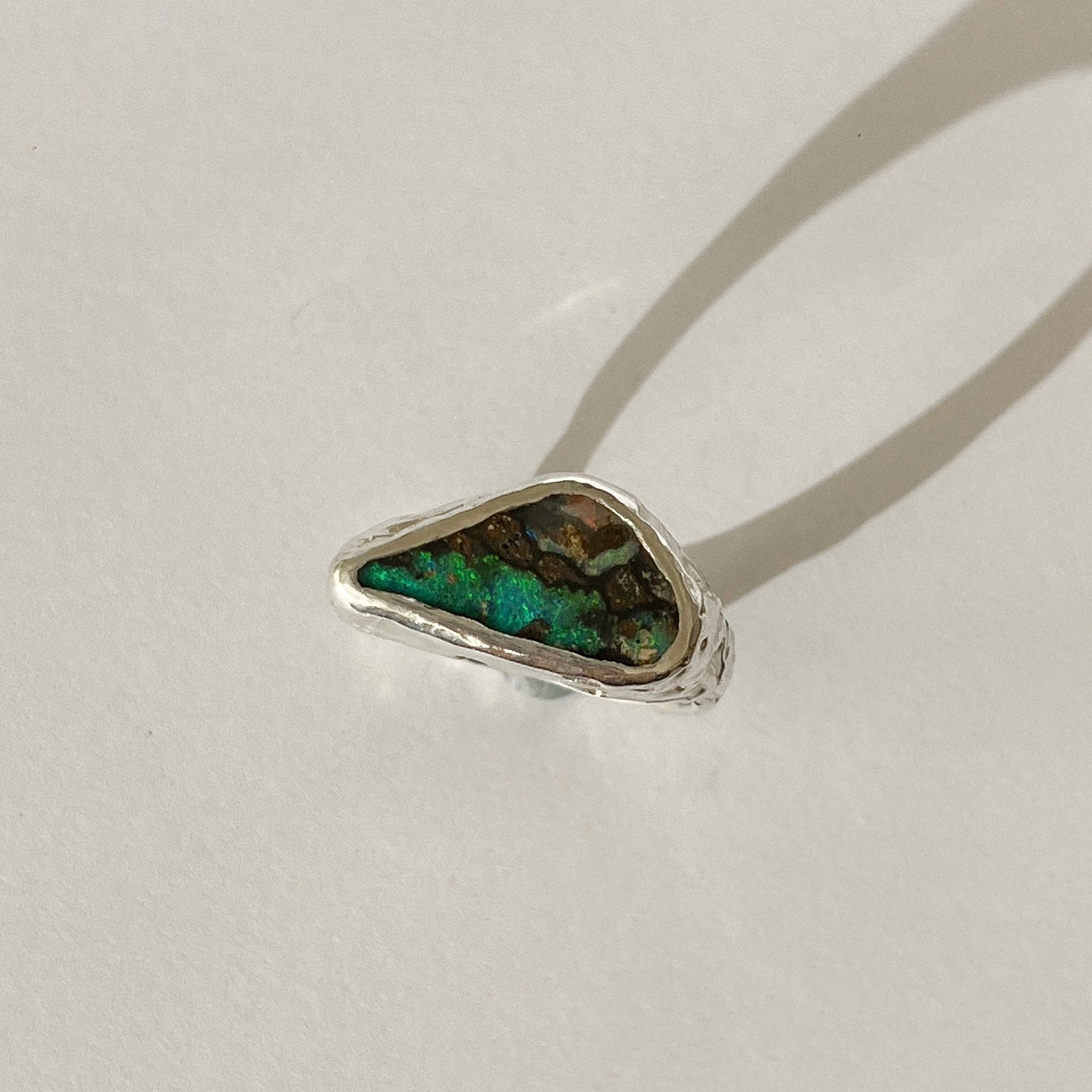 Eclipse opal signet