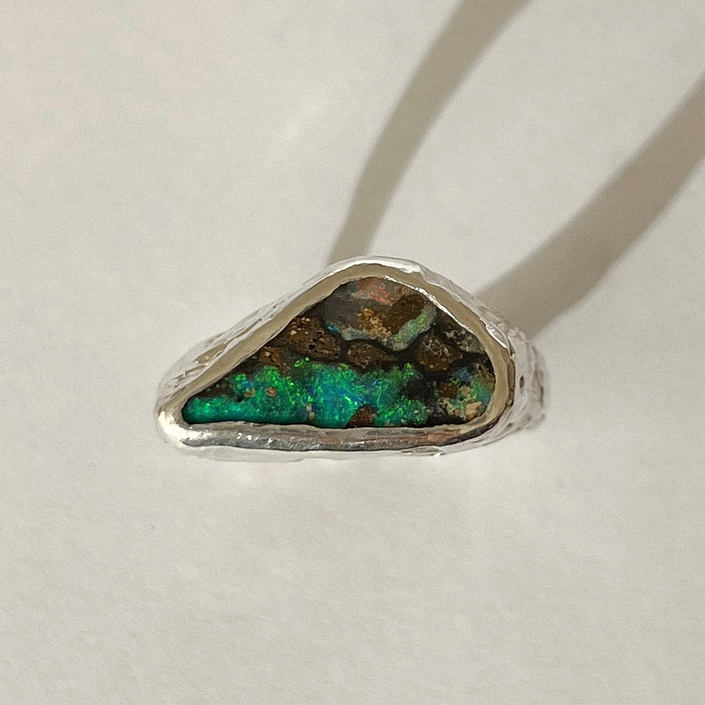 Eclipse opal signet